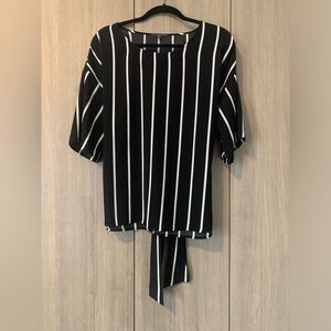 West Kei blouse with tie